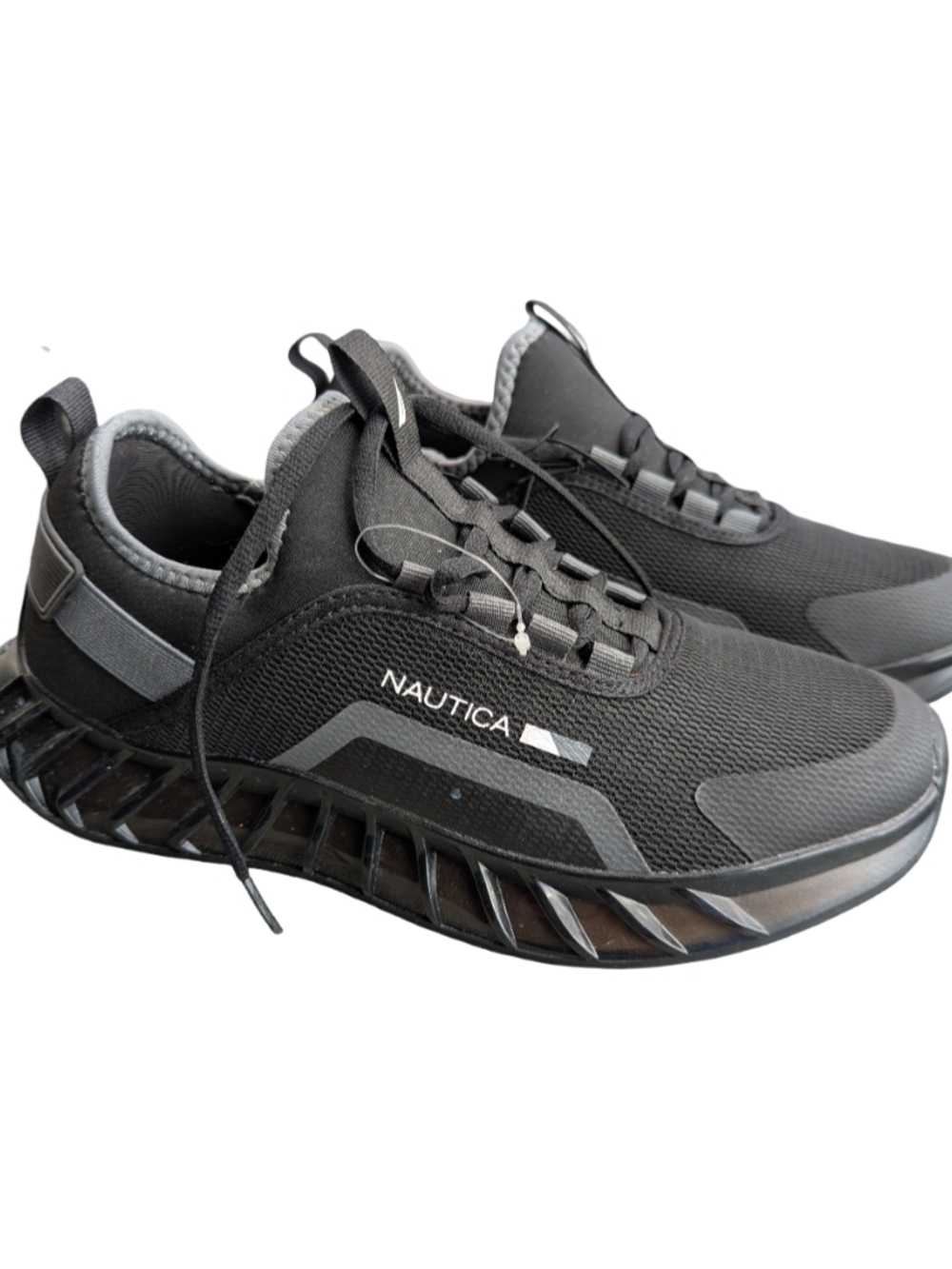 Nautica Men's Black Athletic Mesh Sneakers with Gray Accents Size 9